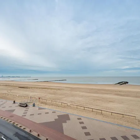 Op De Zeedijk In Knokke Voor Max 7 Personen-3 * كنوك هايست