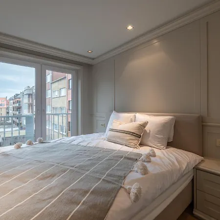 Op De Zeedijk In Knokke Voor Max 7 Personen-3 * كنوك هايست